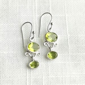 Green Peridot dangle drop earrings in Sterling Silver NEW